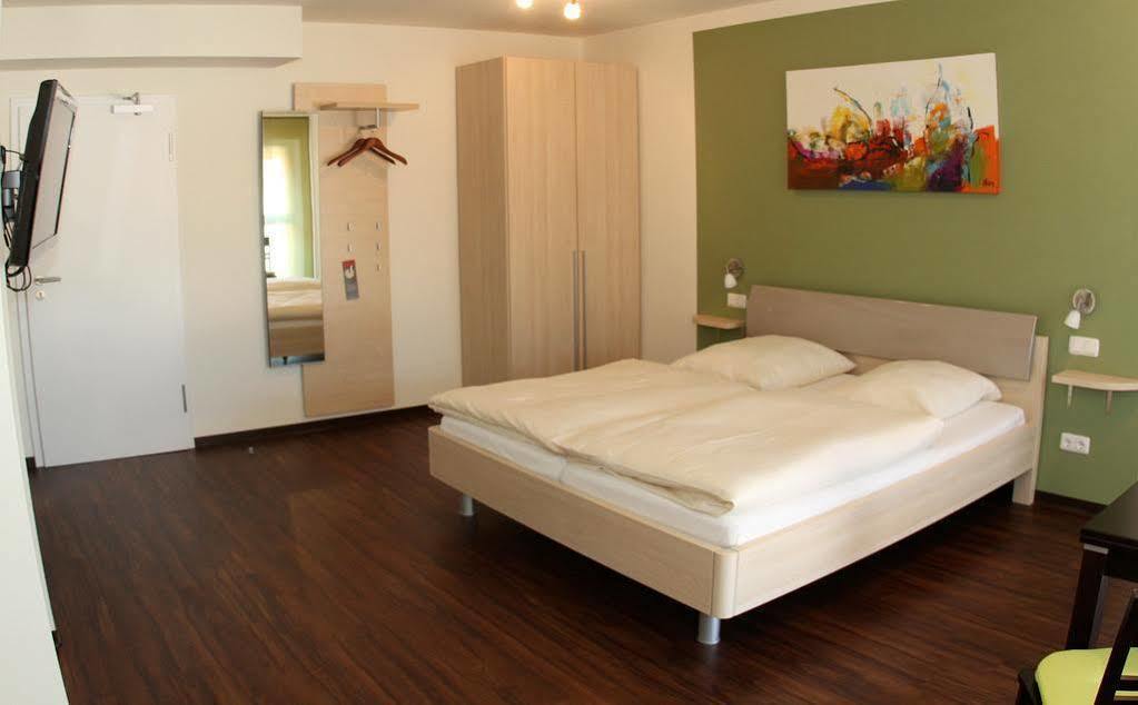 Landhotel Imhof Neuhof  Eksteriør billede